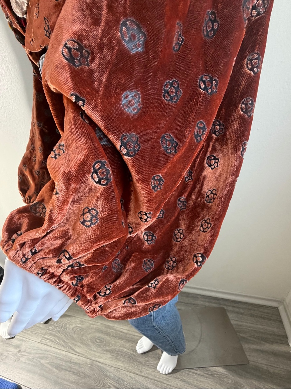 Free people “Mata Hari”. Velvet Blouse - Picture 4 of 8